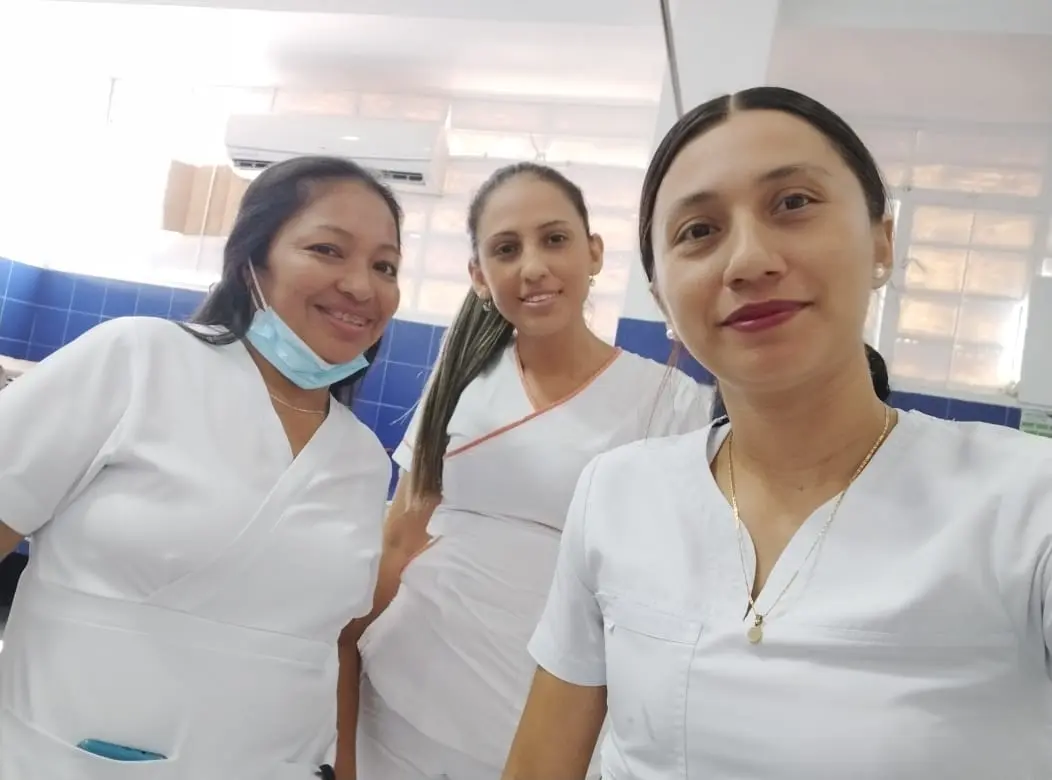 Cuidadoras a Domicilio Precios Bogota | Enfermeras a Domicilio Bogota 24 horas | Enfermera 24 horas precio Bogota